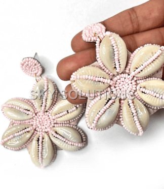 Kaudi Shell Flower Shape Earrings